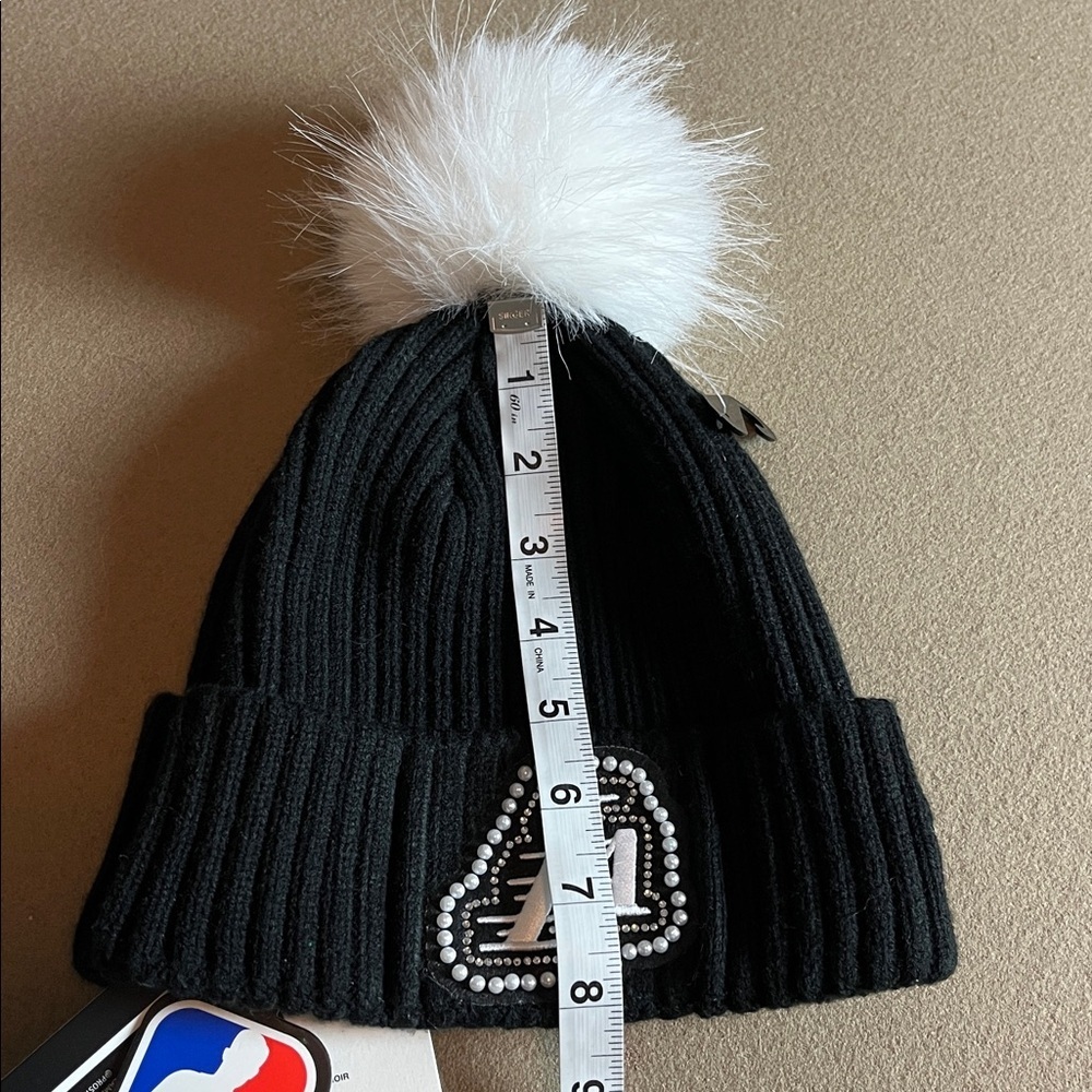Los Angeles Lakers Pearl Jeweled Black Beanie NWT Pro Standard - OS - Picture 4 of 9